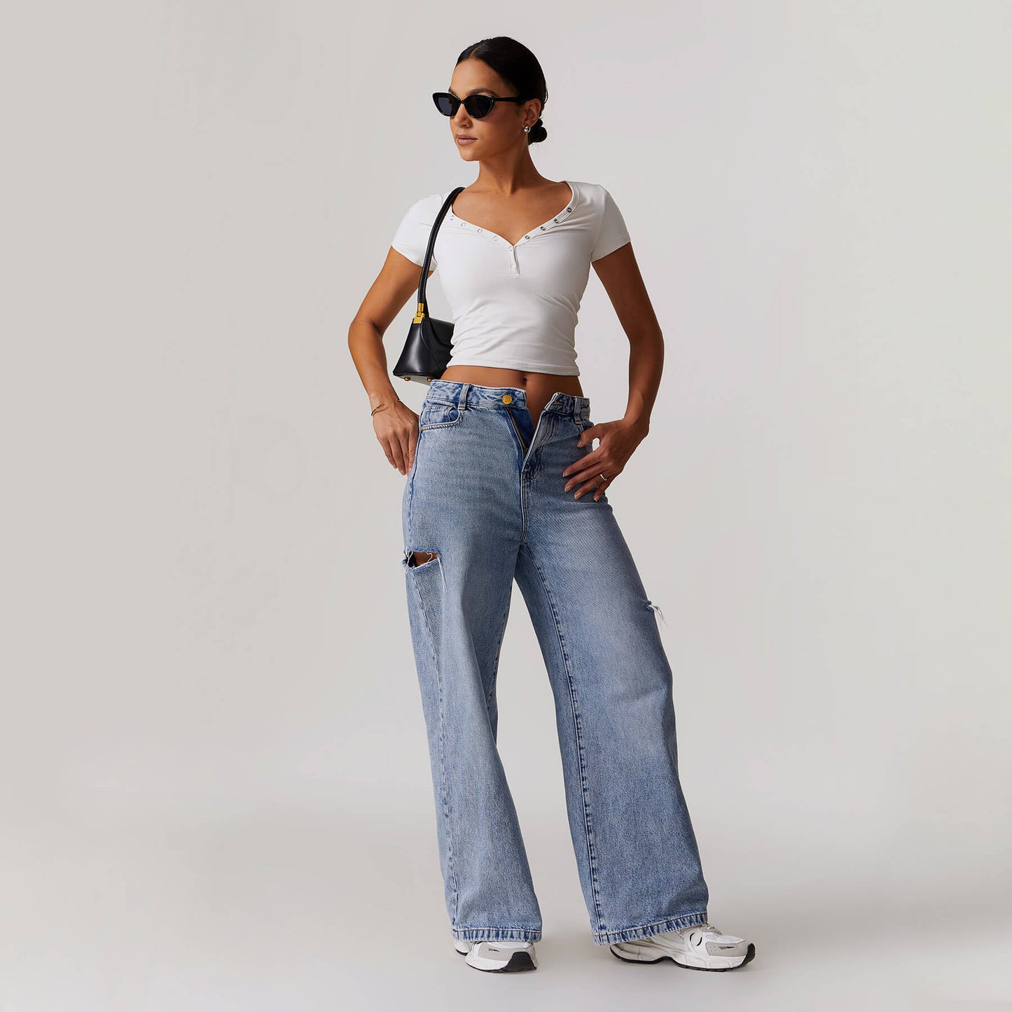 Button V-neck Crop Top