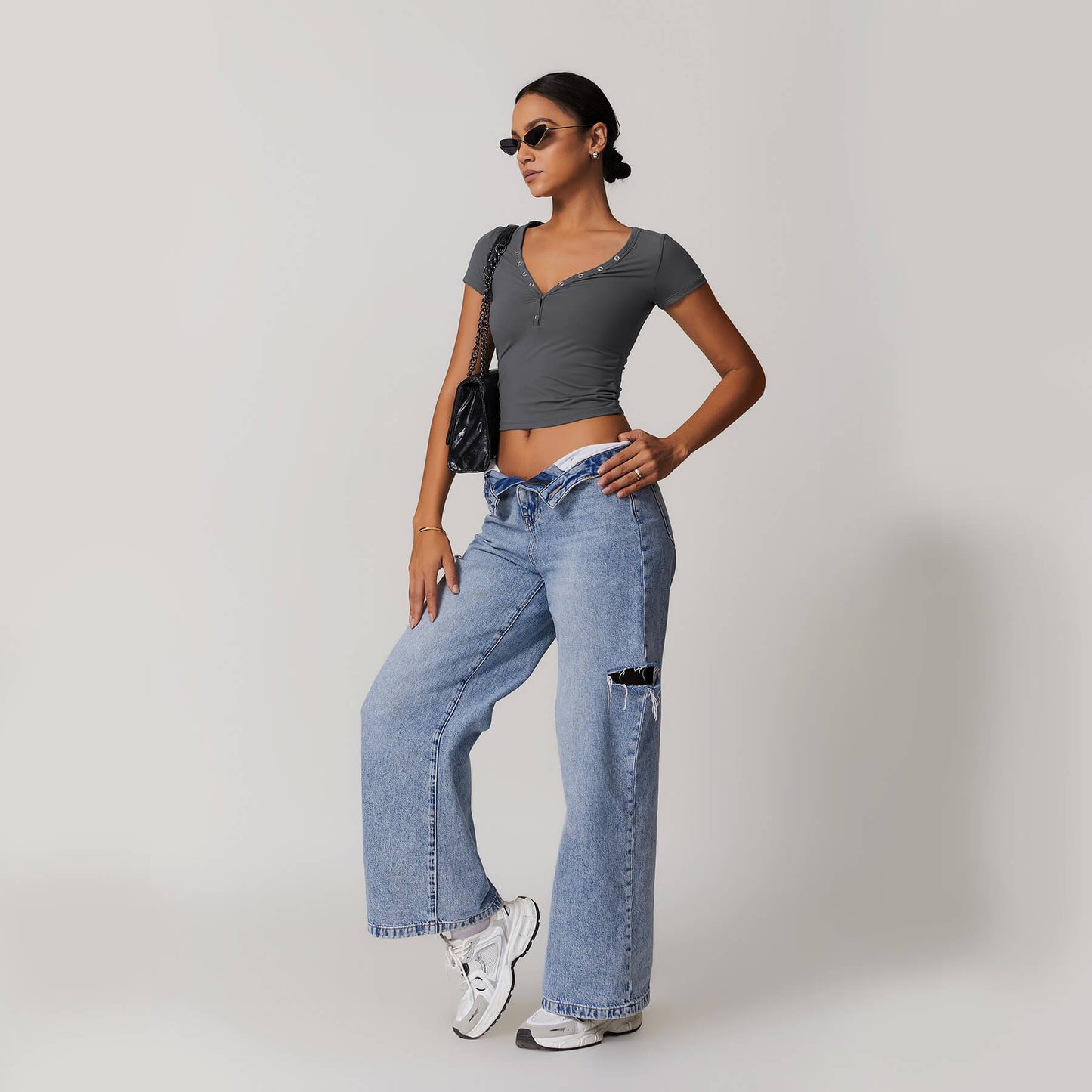 Button V-neck Crop Top