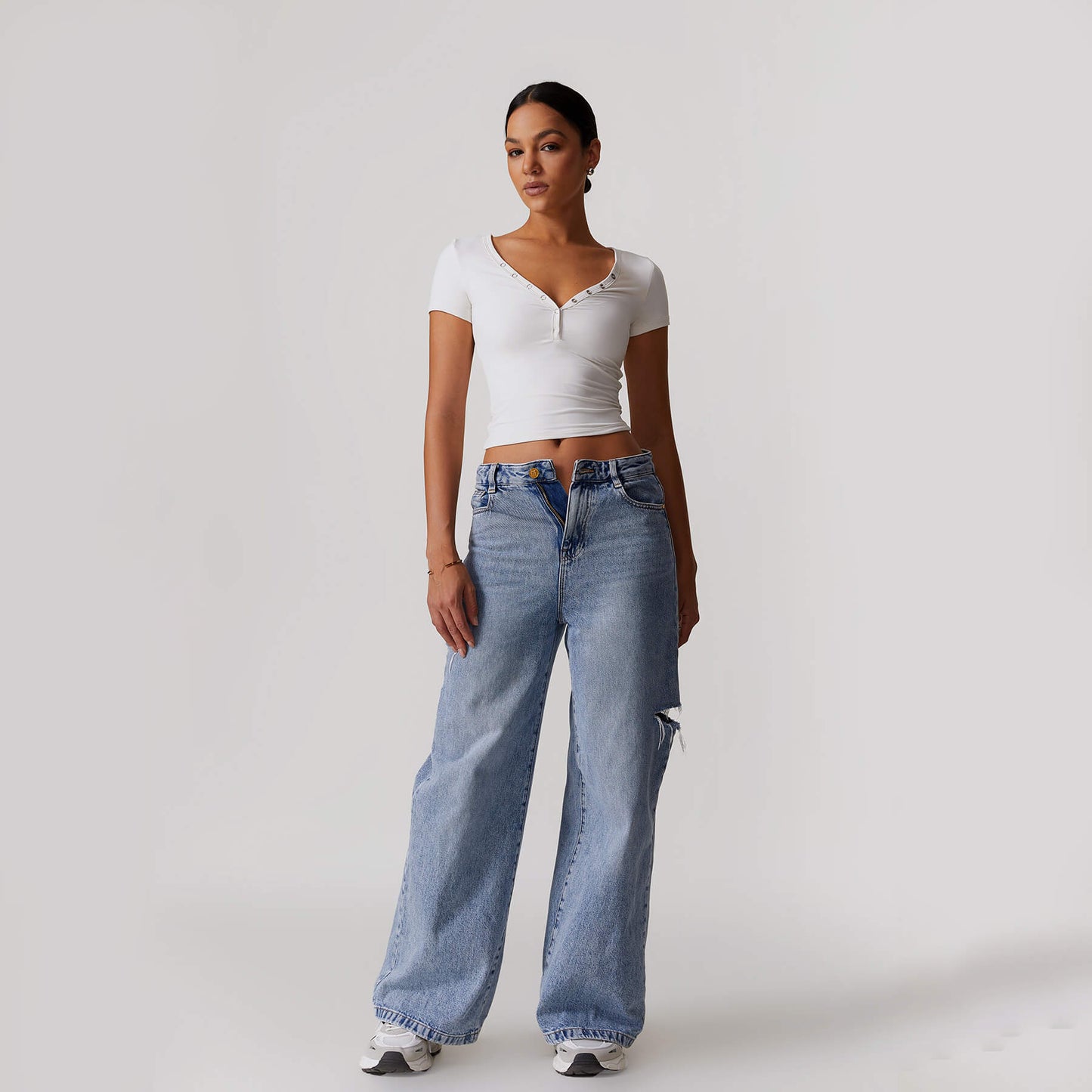 Button V-neck Crop Top