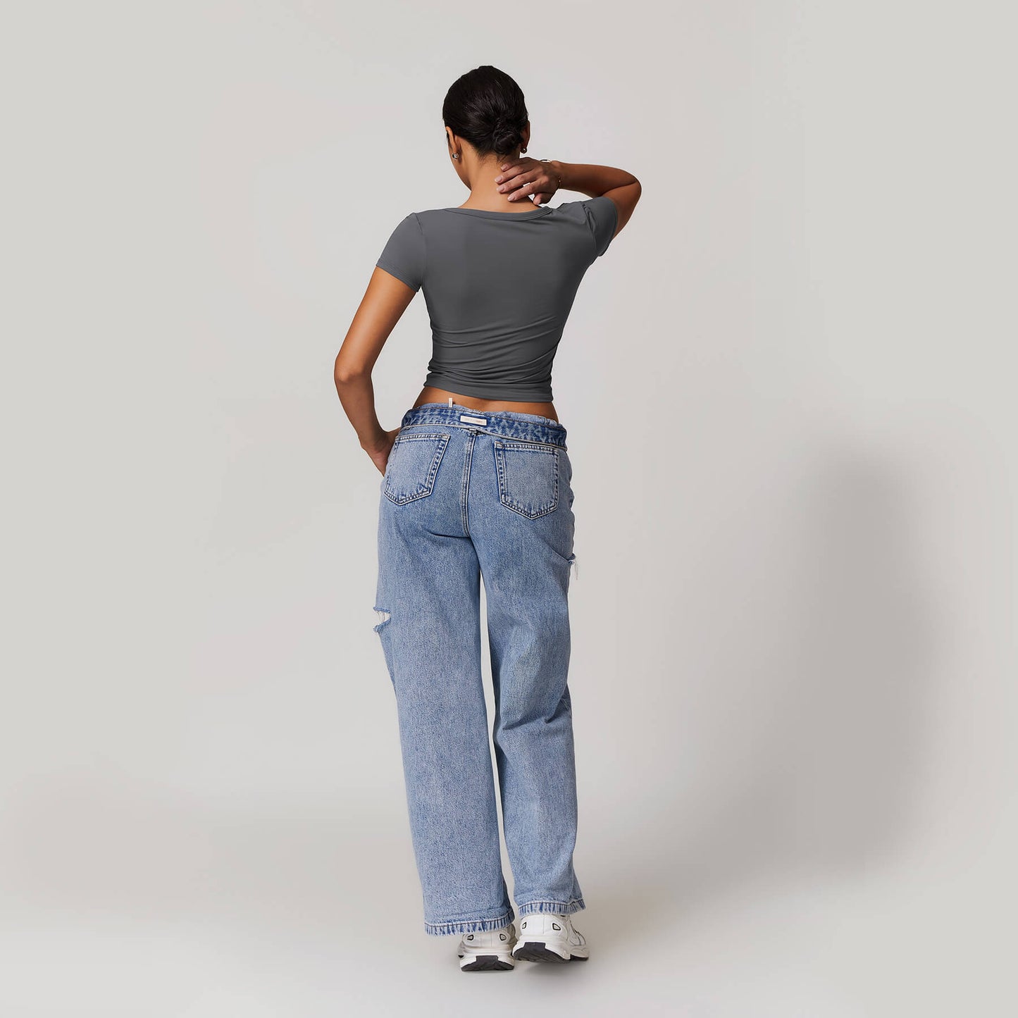 Button V-neck Crop Top