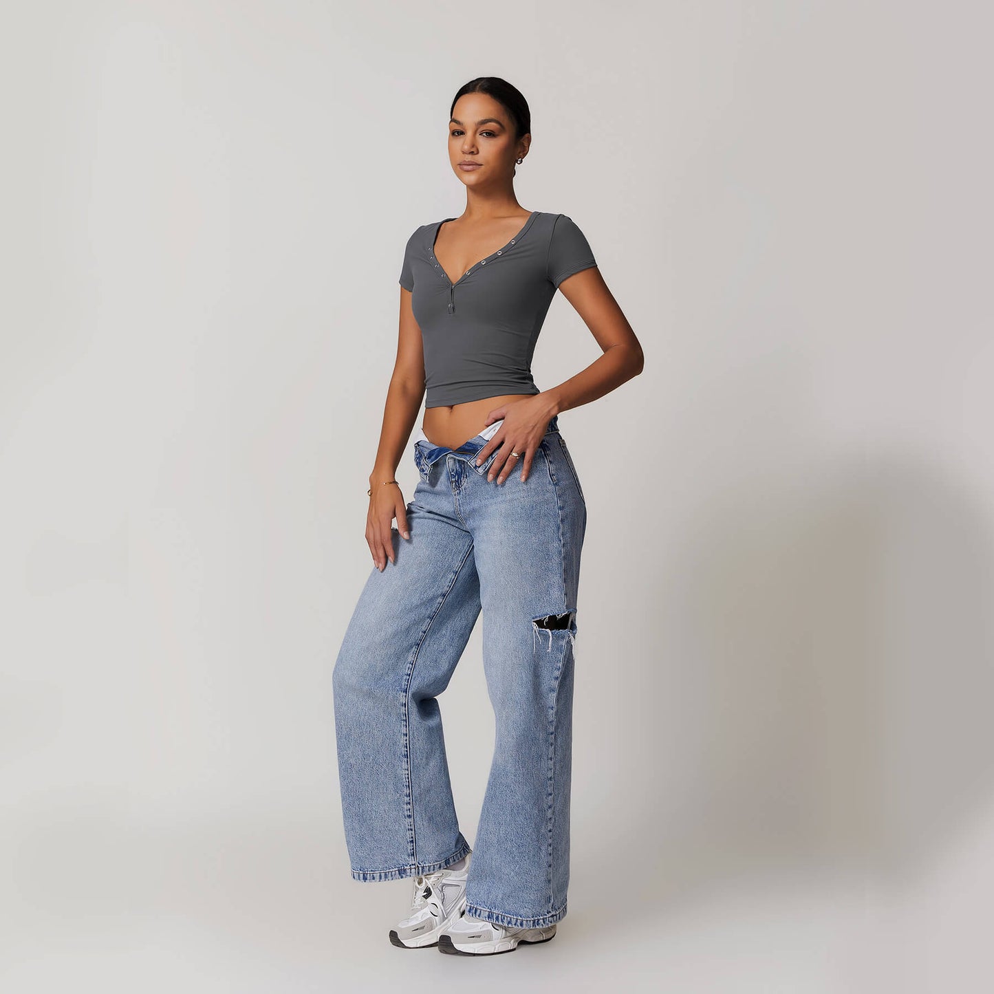 Button V-neck Crop Top