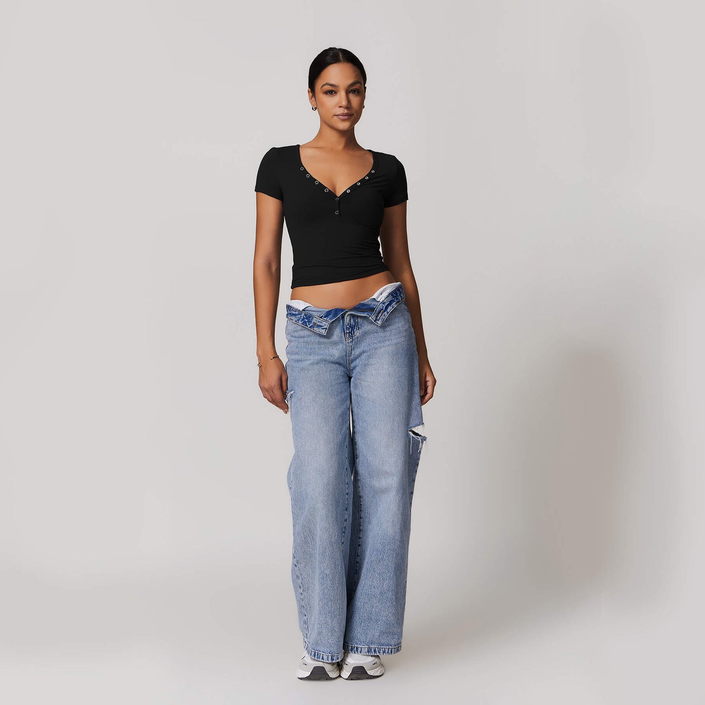 Button V-neck Crop Top