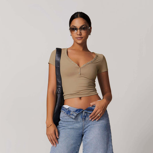 Button V-neck Crop Top